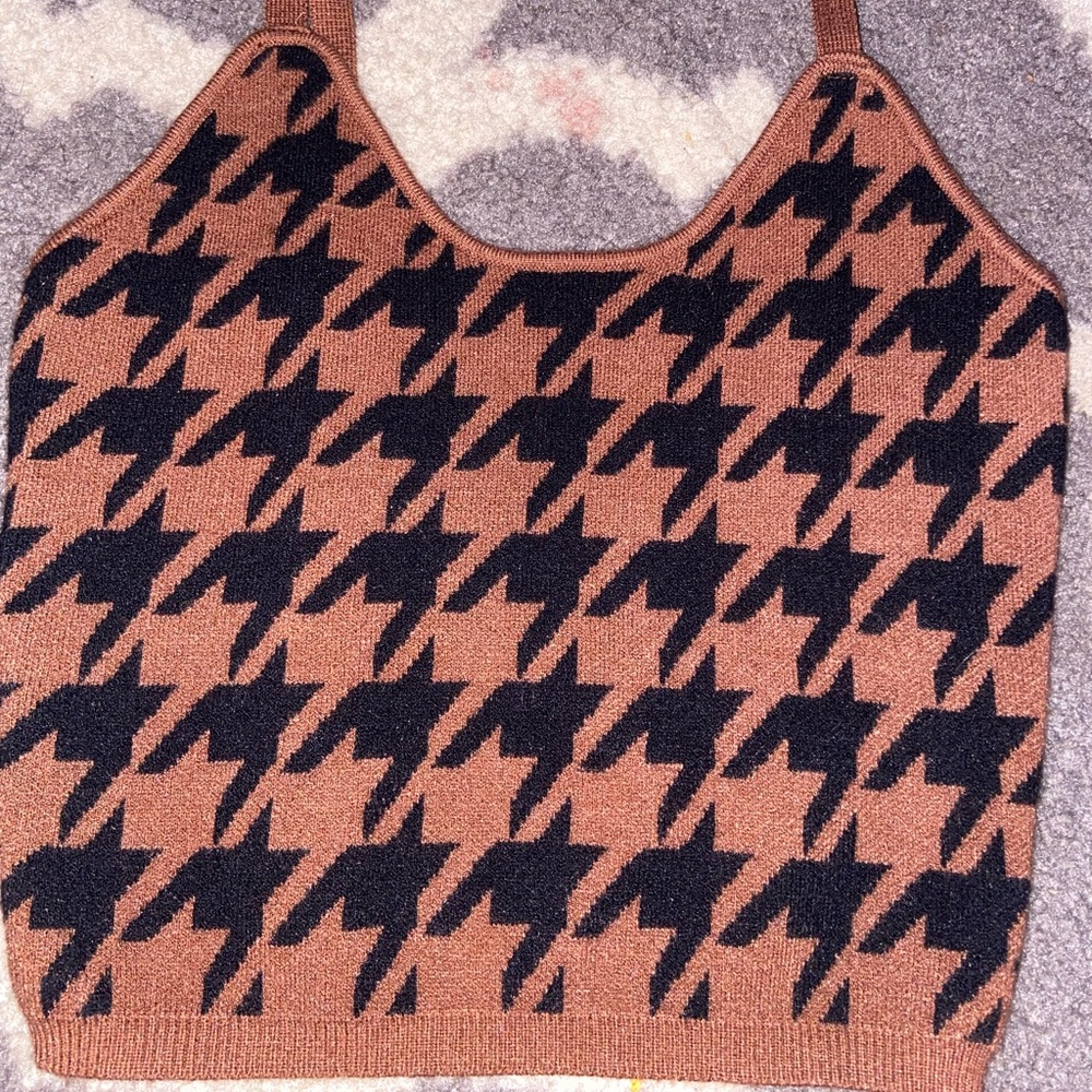 juniors cropped tank top